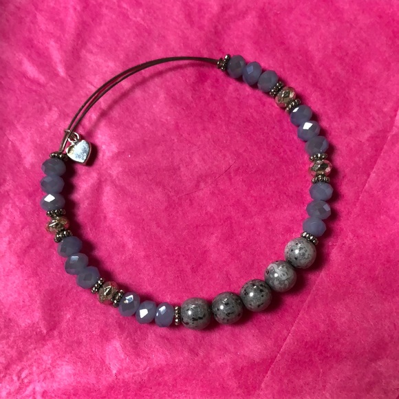 Handmade Blue Stone Bead Expandable Bracelet - Picture 3 of 6